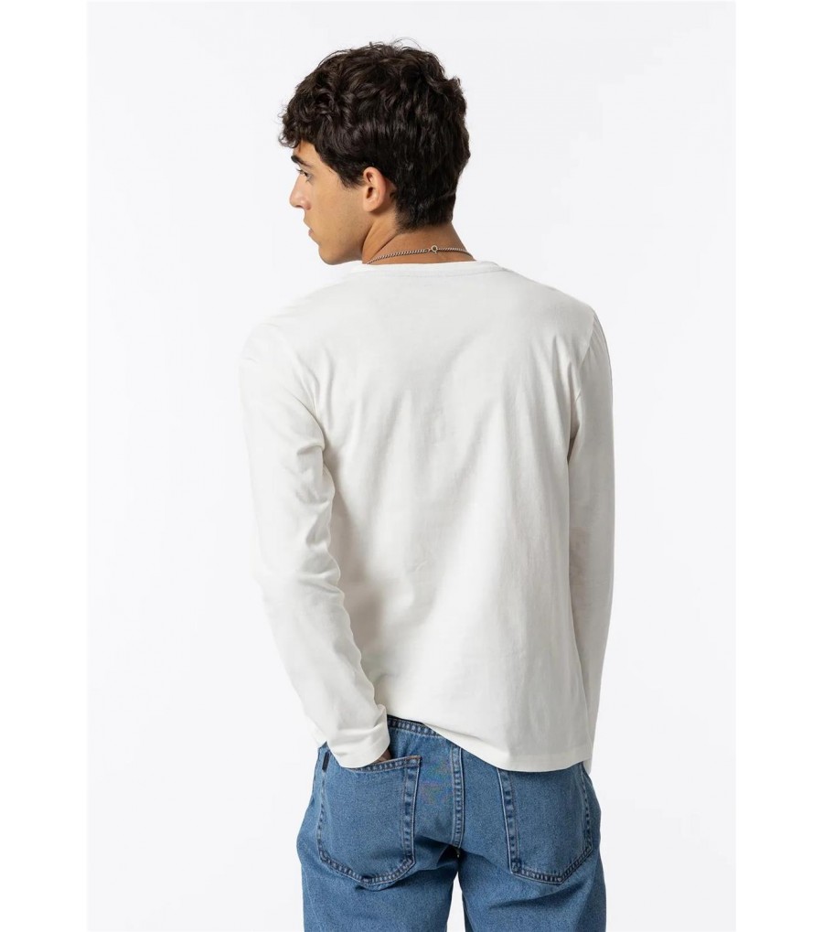 CAMISETA CON ESTAMPADO... 2