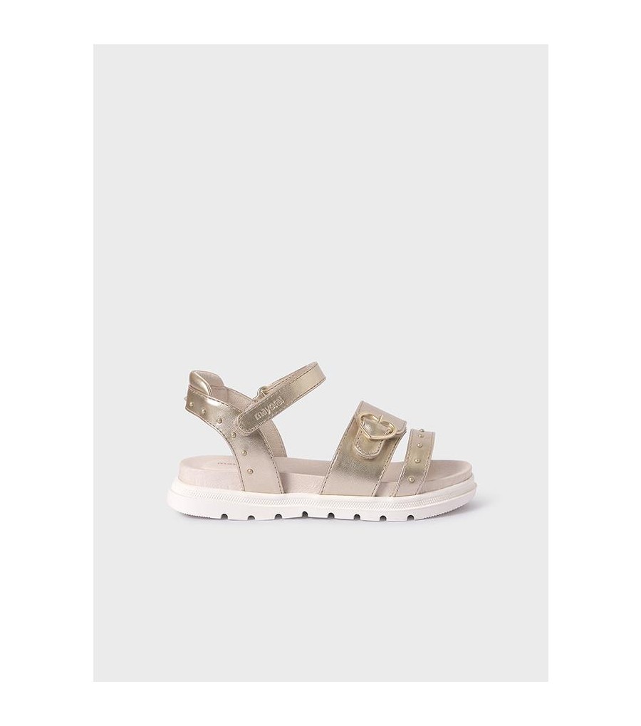 SANDALIA DE TACHAS CON...
