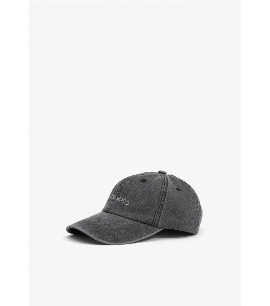 GORRA CON BORDADO FRONTAL... 2