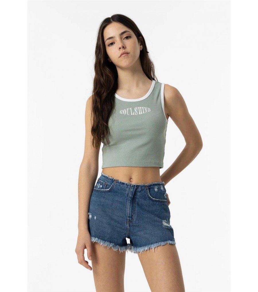 CROP TOP DE CANALE CON BORDADO...