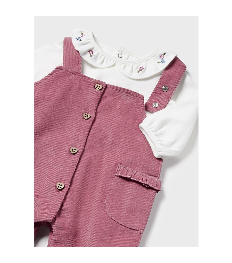 CONJUNTO DE PETO Y CAMISETA... 2