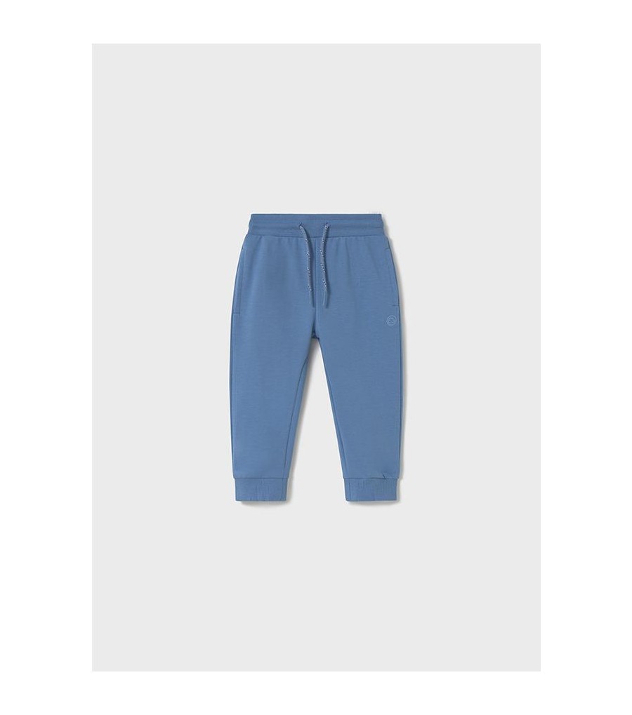 Pantalón deportivo básico...