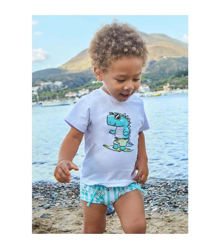 Conjunto bañador y camiseta...
