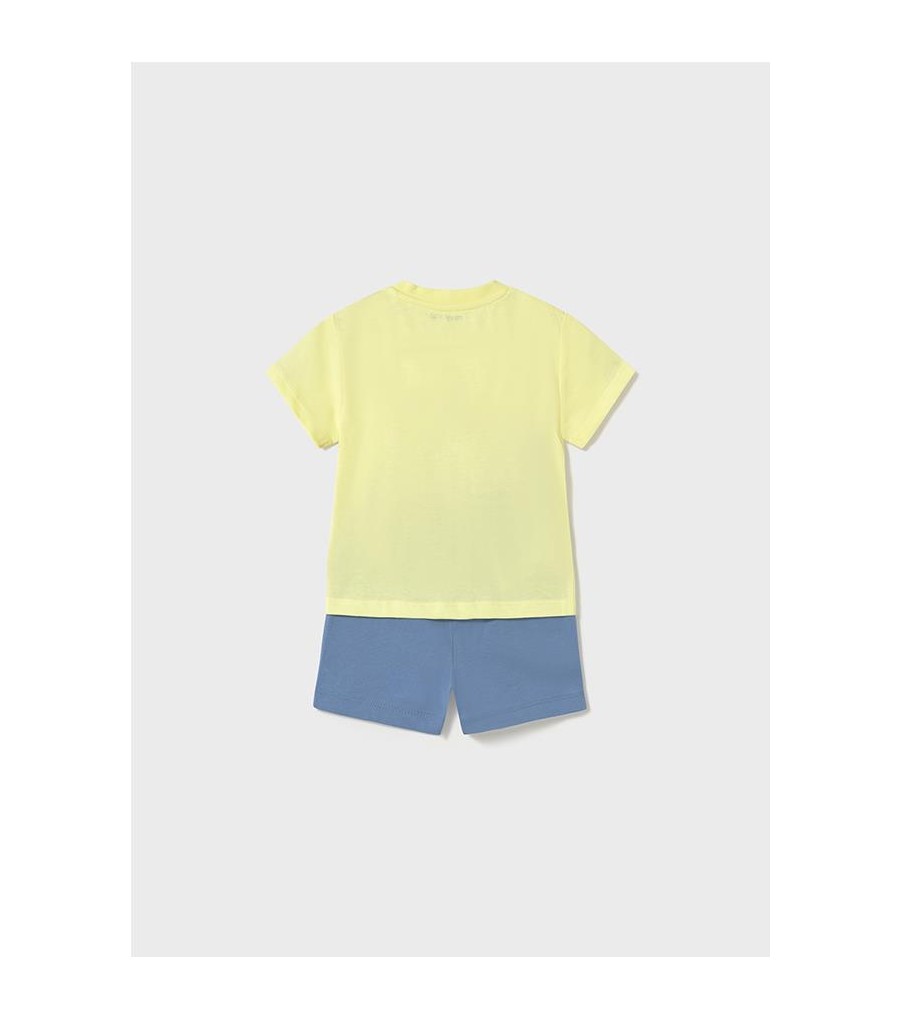 Conjunto bermuda y camiseta... 2