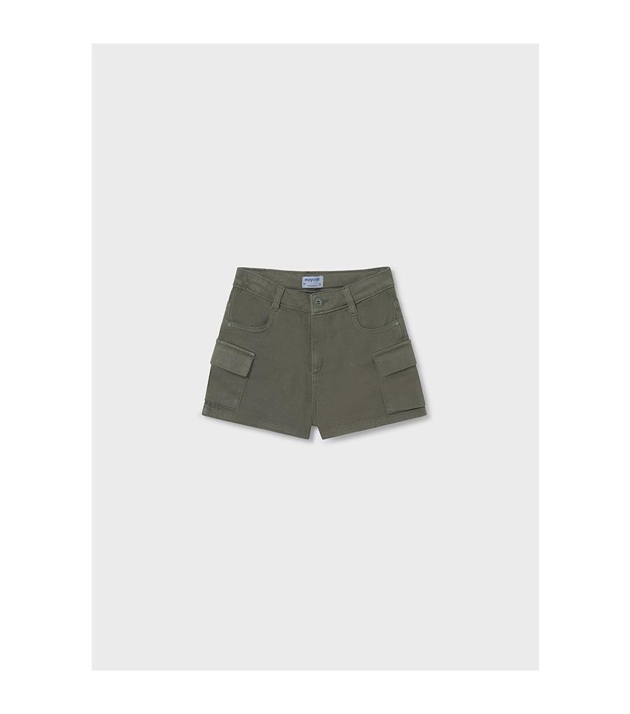 Pantalón corto cargo sarga...