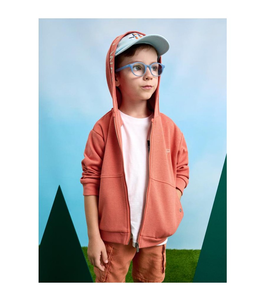 Sudadera abierta texto...