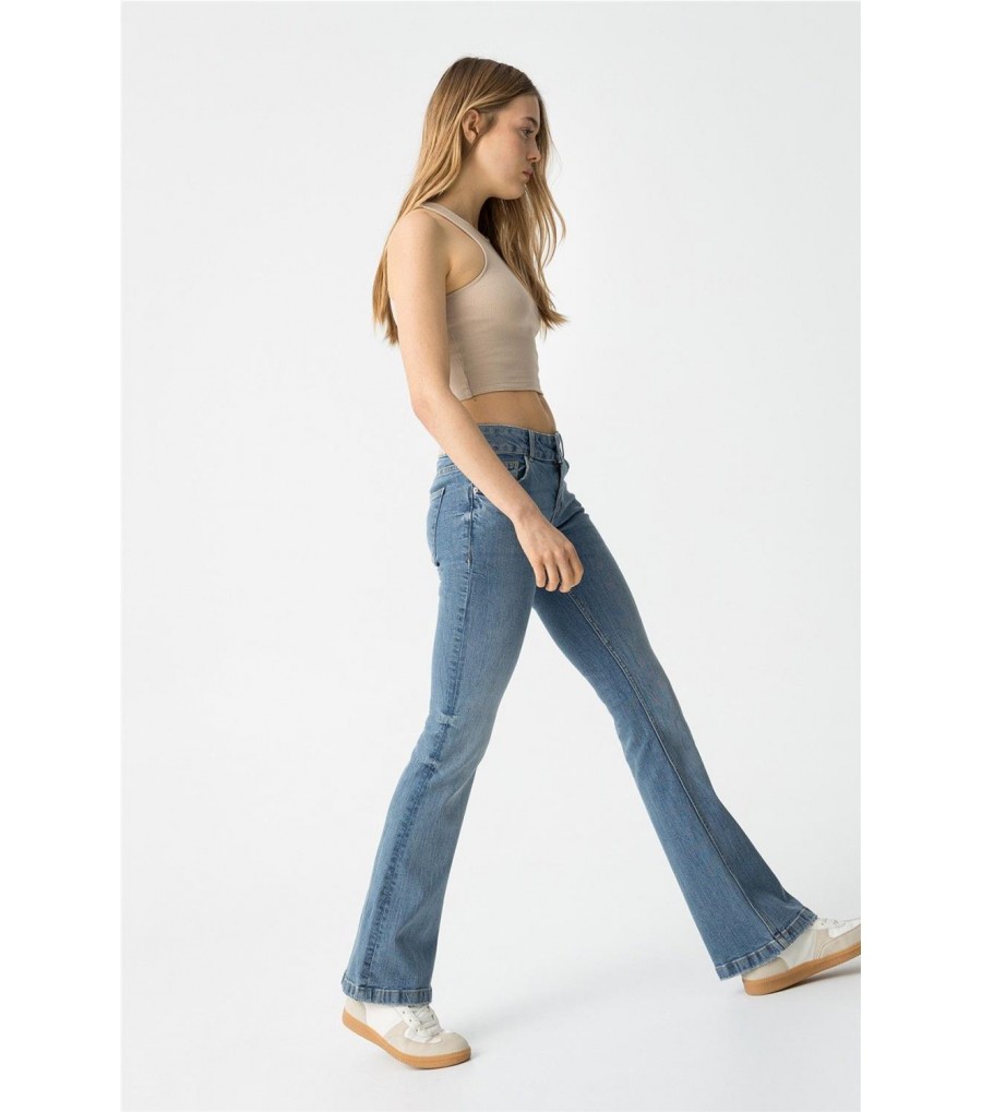 Jeans acampanados 10059279 2