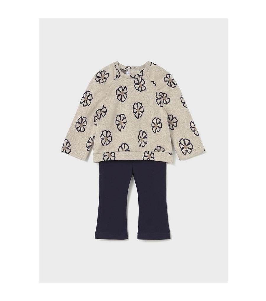 Conjunto legging y sudadera...