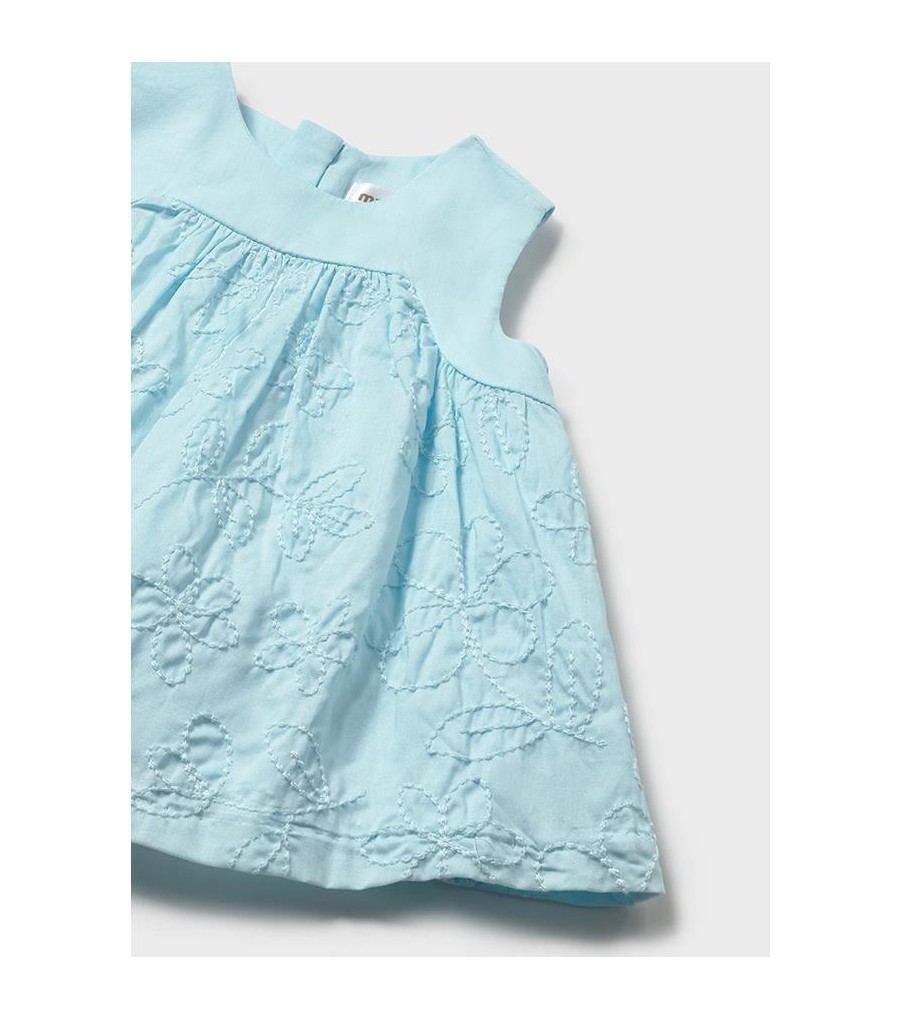 Vestido bordado con... 2