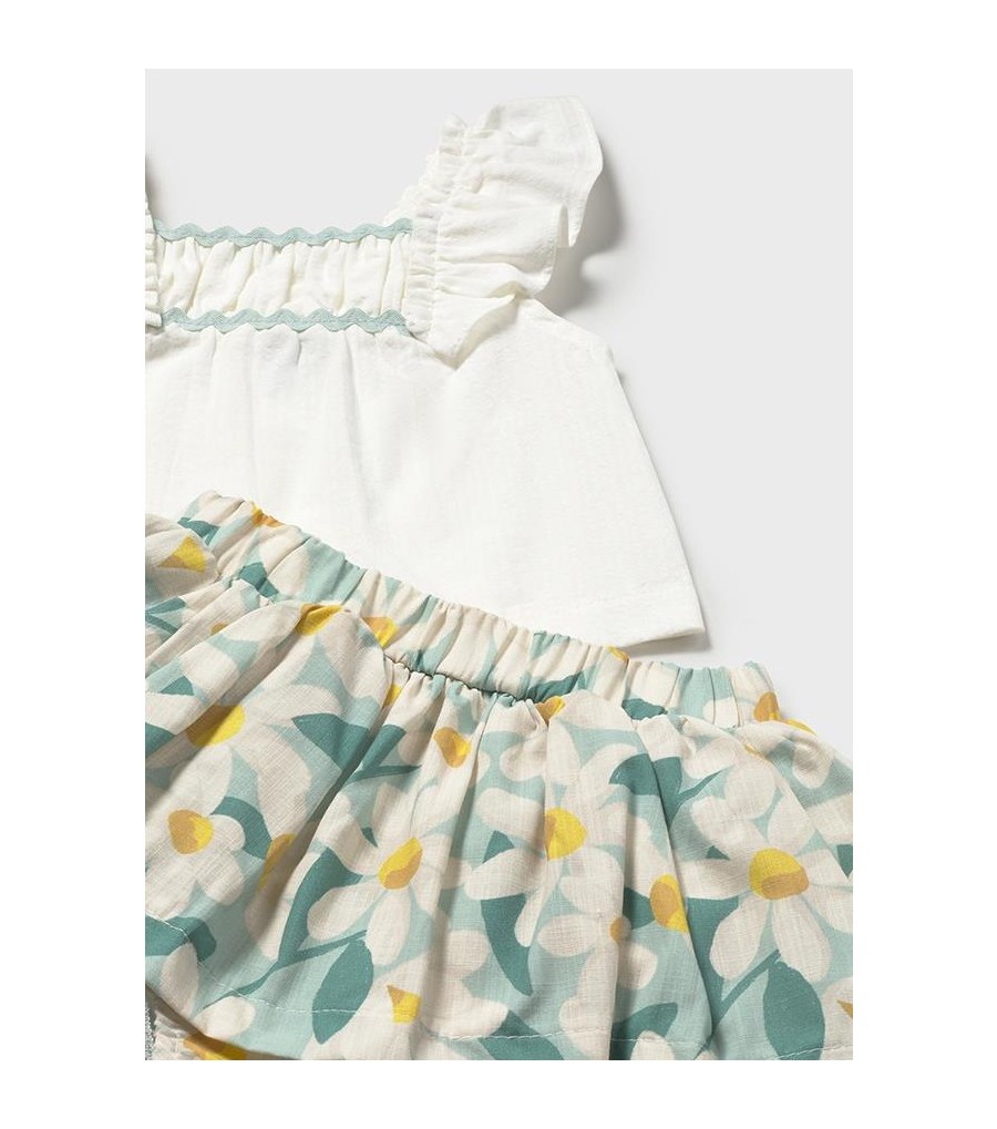 Conjunto falda y blusa bebé... 2