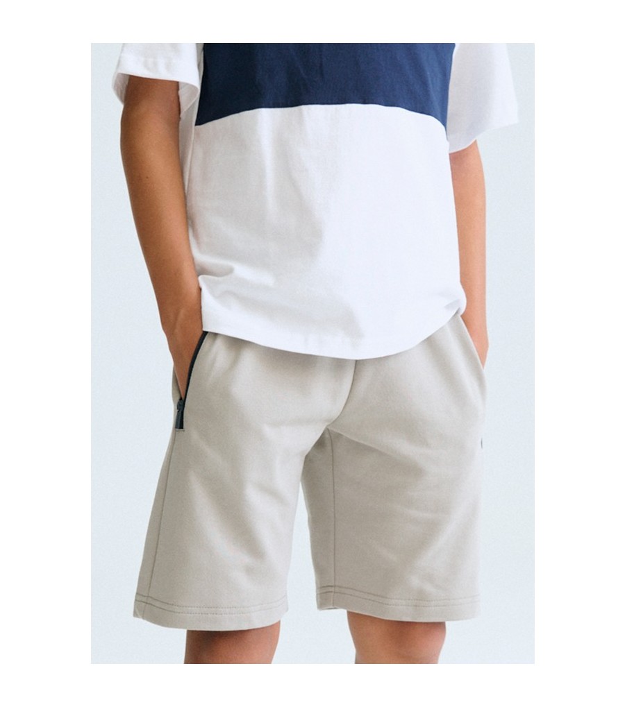 Conjunto bermuda y camiseta... 2