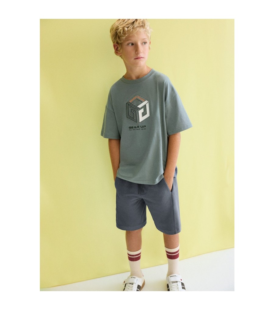 Conjunto bermuda y camiseta...