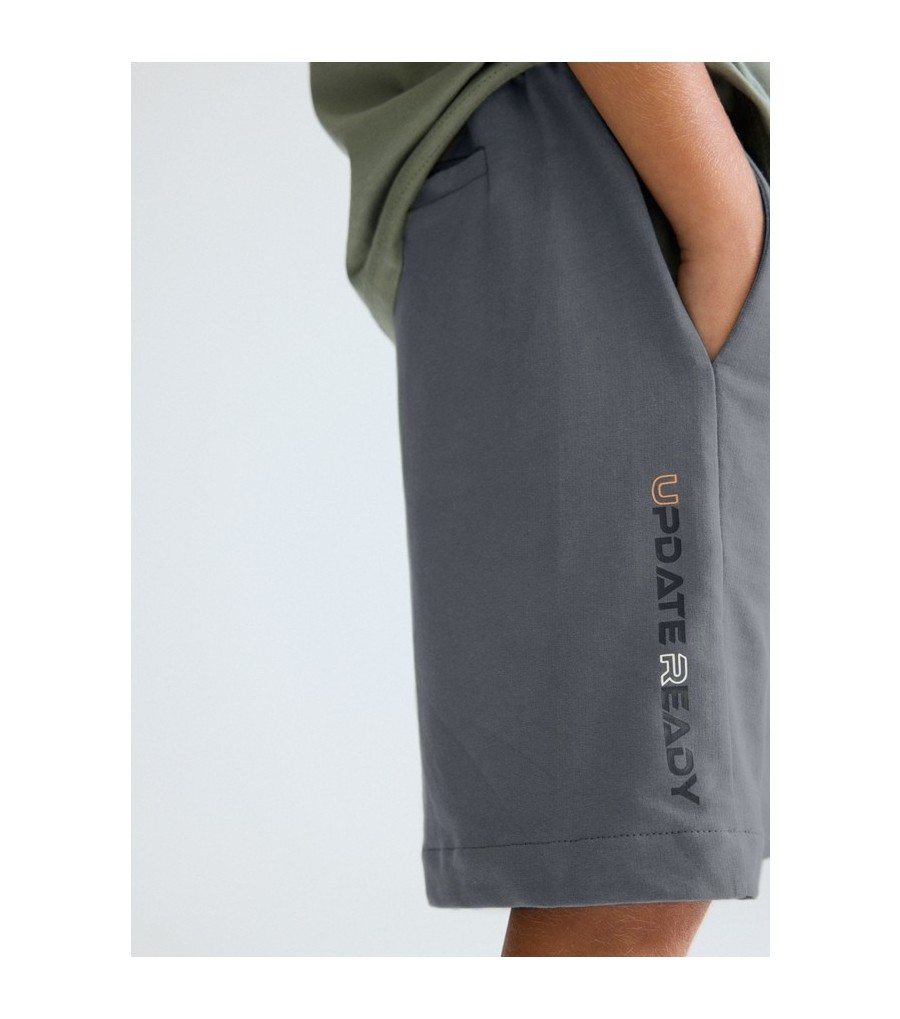 Conjunto bermuda y camiseta... 2